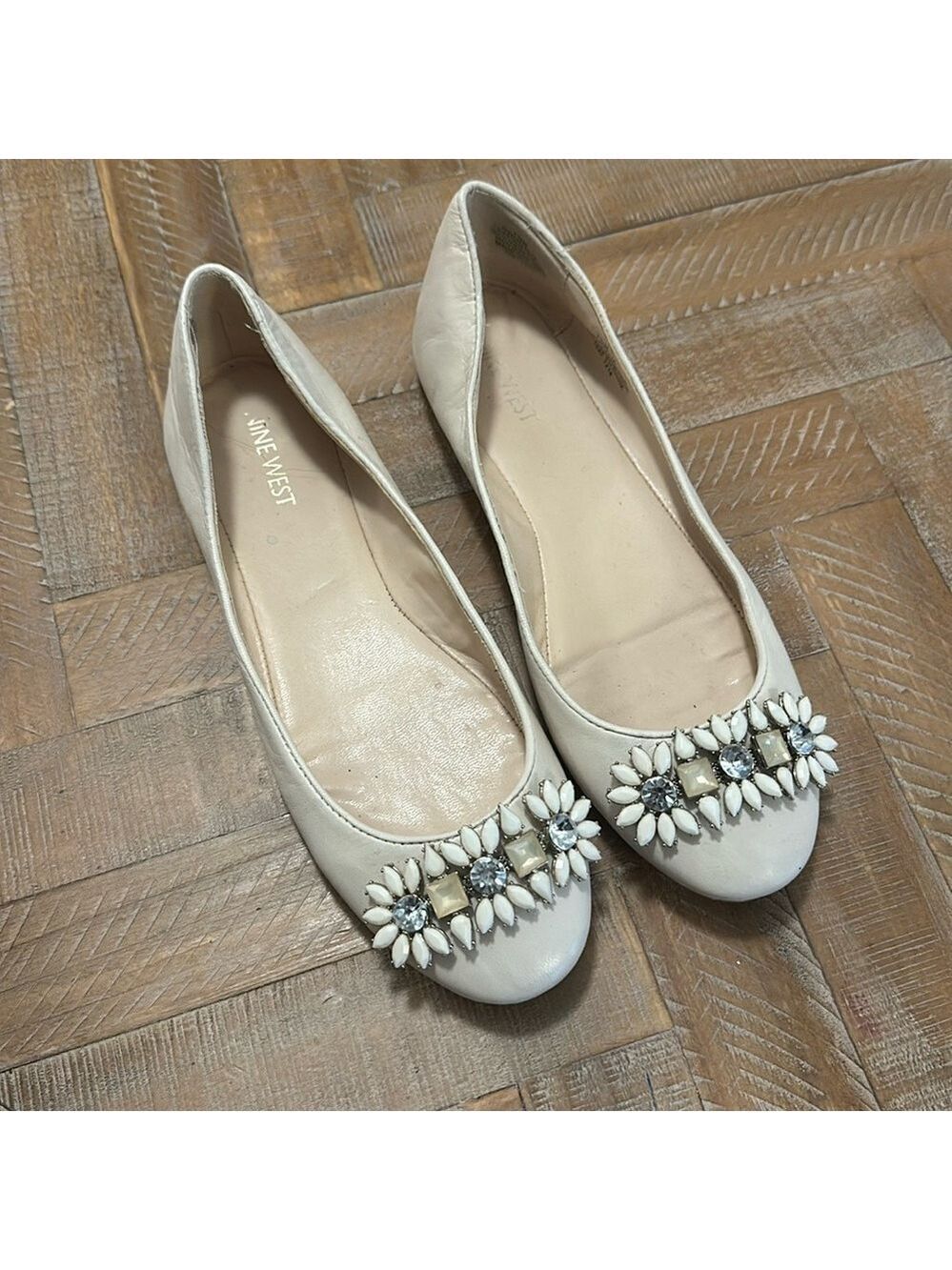 Nine West Nwantalia Jewelled Embellished Front Cream Leather Ballet Flat